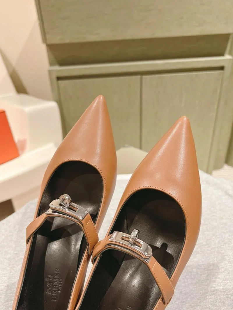 Hermes Low Shoes Versatile 26759