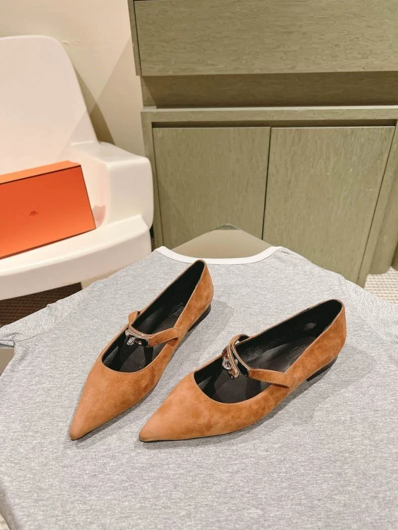 Classic Hermes Low Shoes 26757
