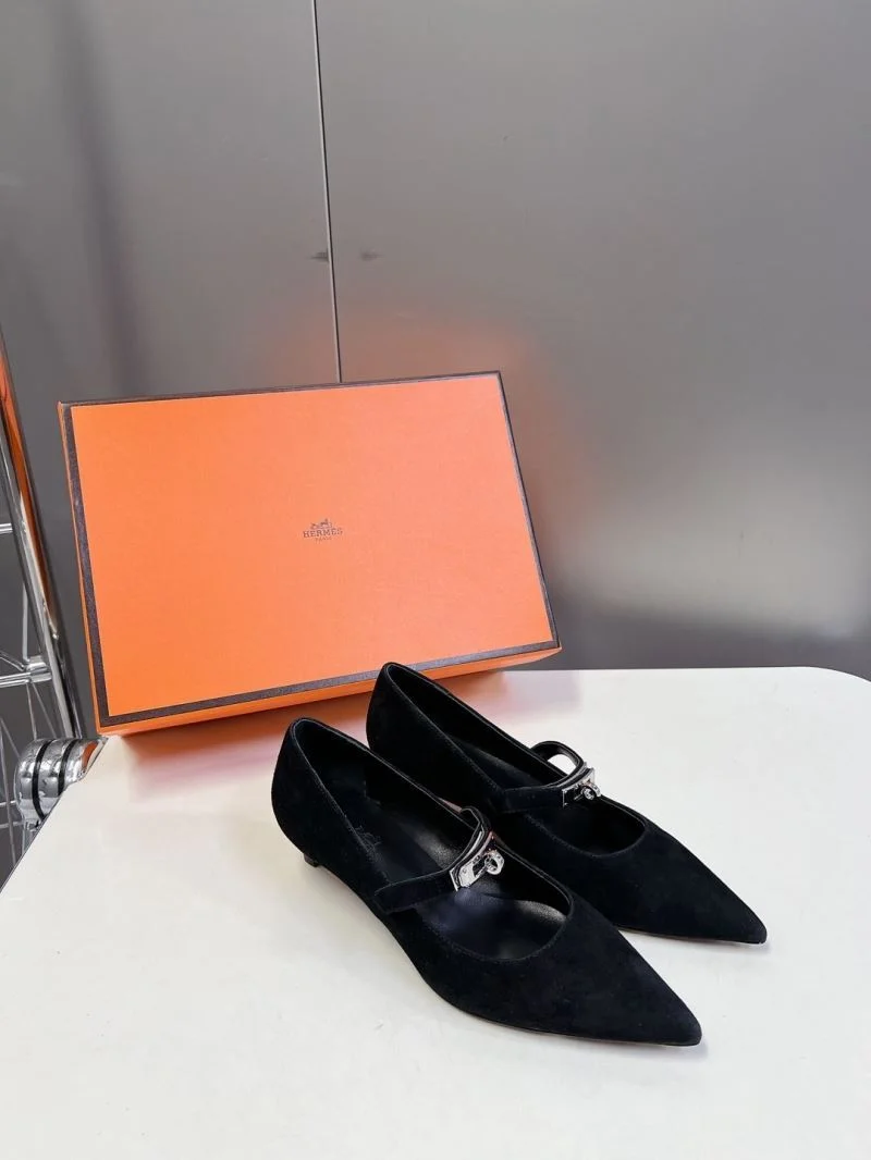 Classic Hermes Low Shoes 26740