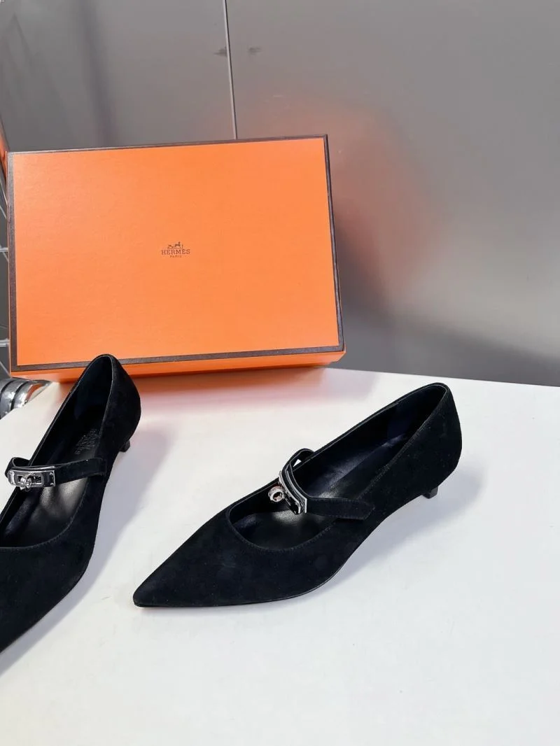 Classic Hermes Low Shoes 26740