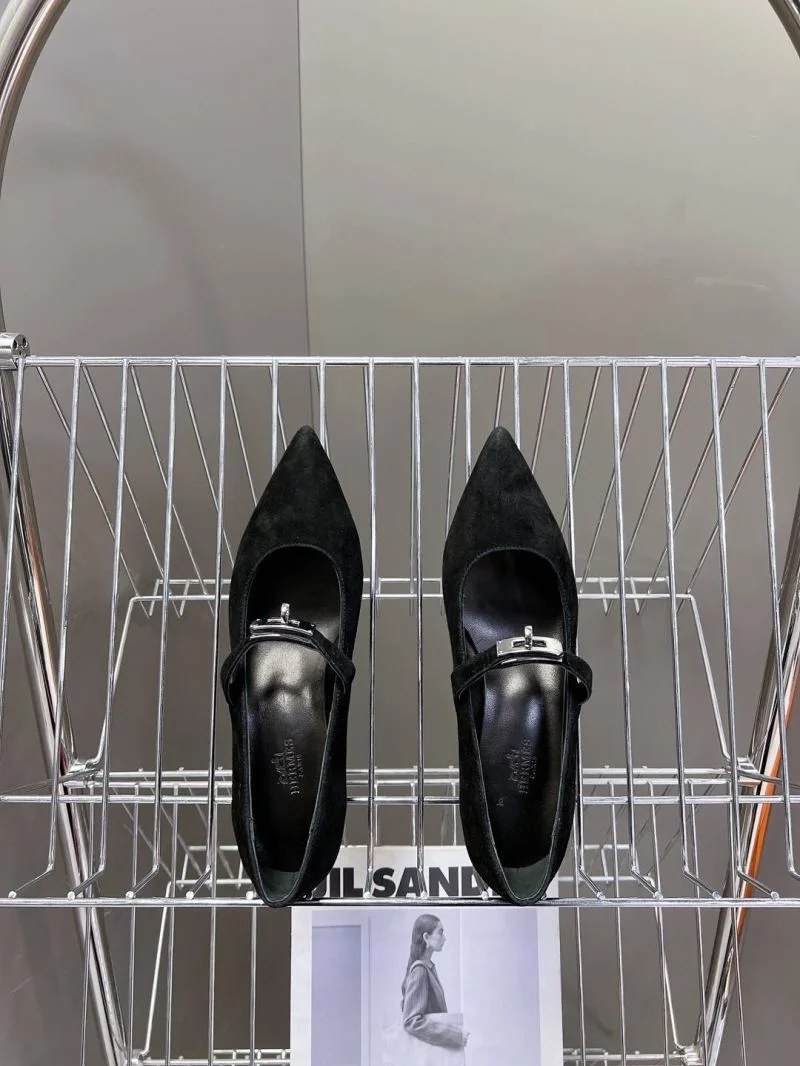 Classic Hermes Low Shoes 26740