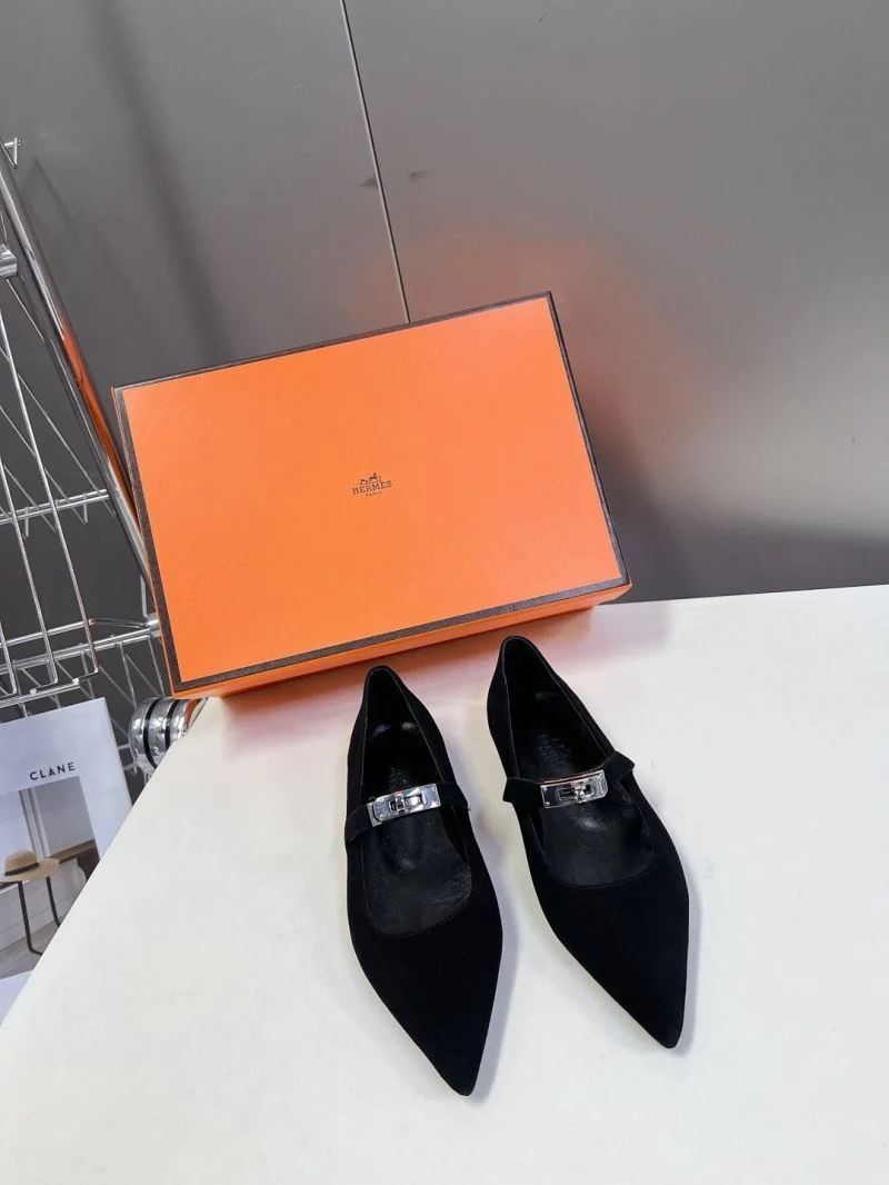 Hermes Low Shoes EyeCatching 26761