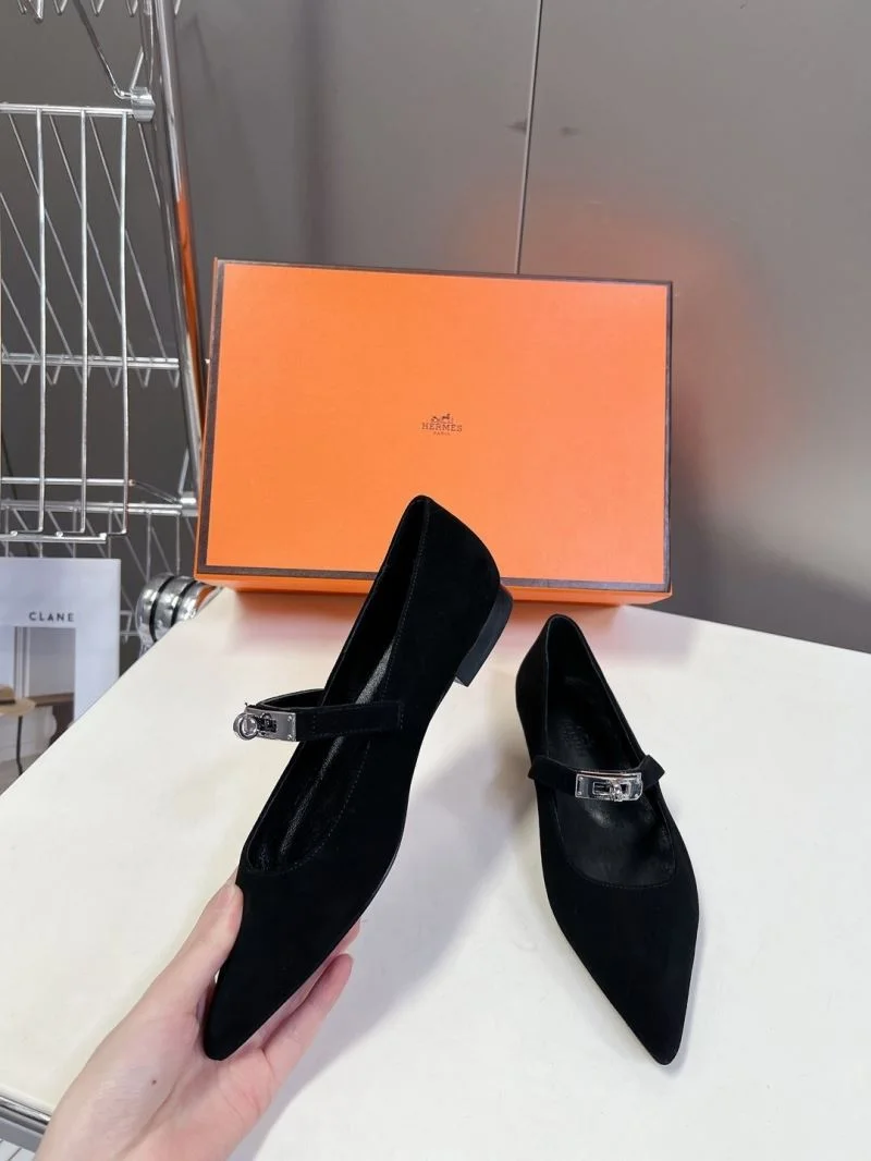 Hermes Low Shoes EyeCatching 26761