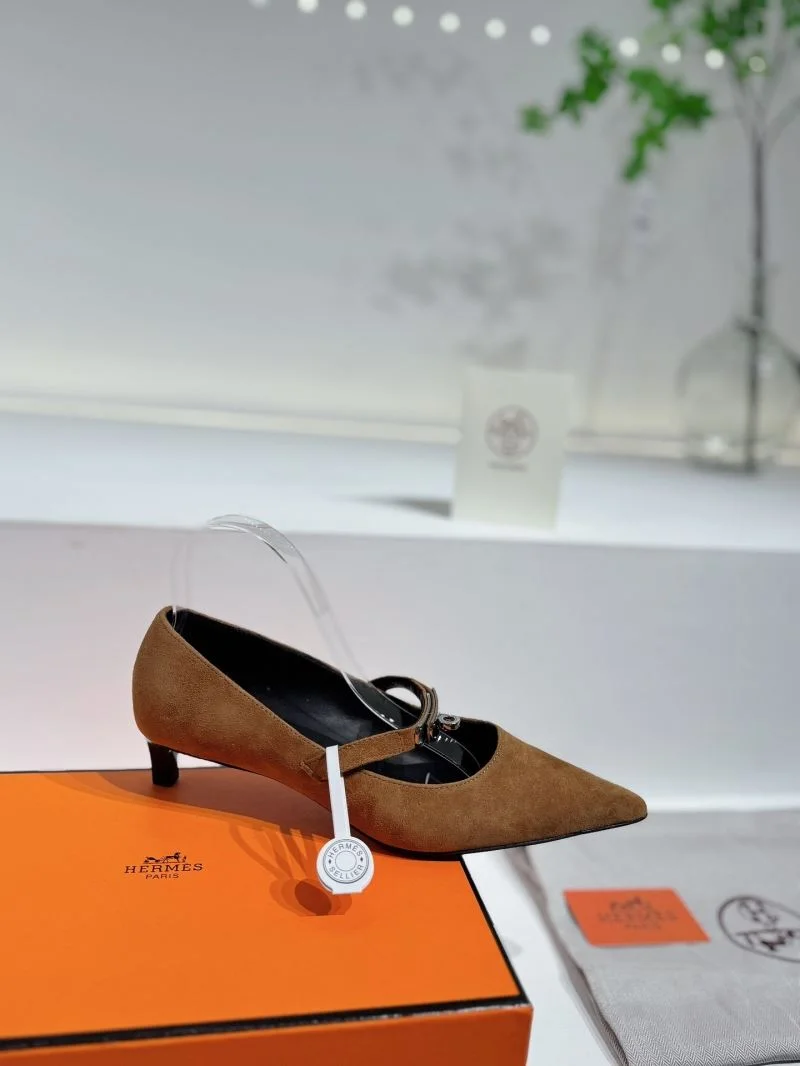 Hermes Low Shoes Bright 26729