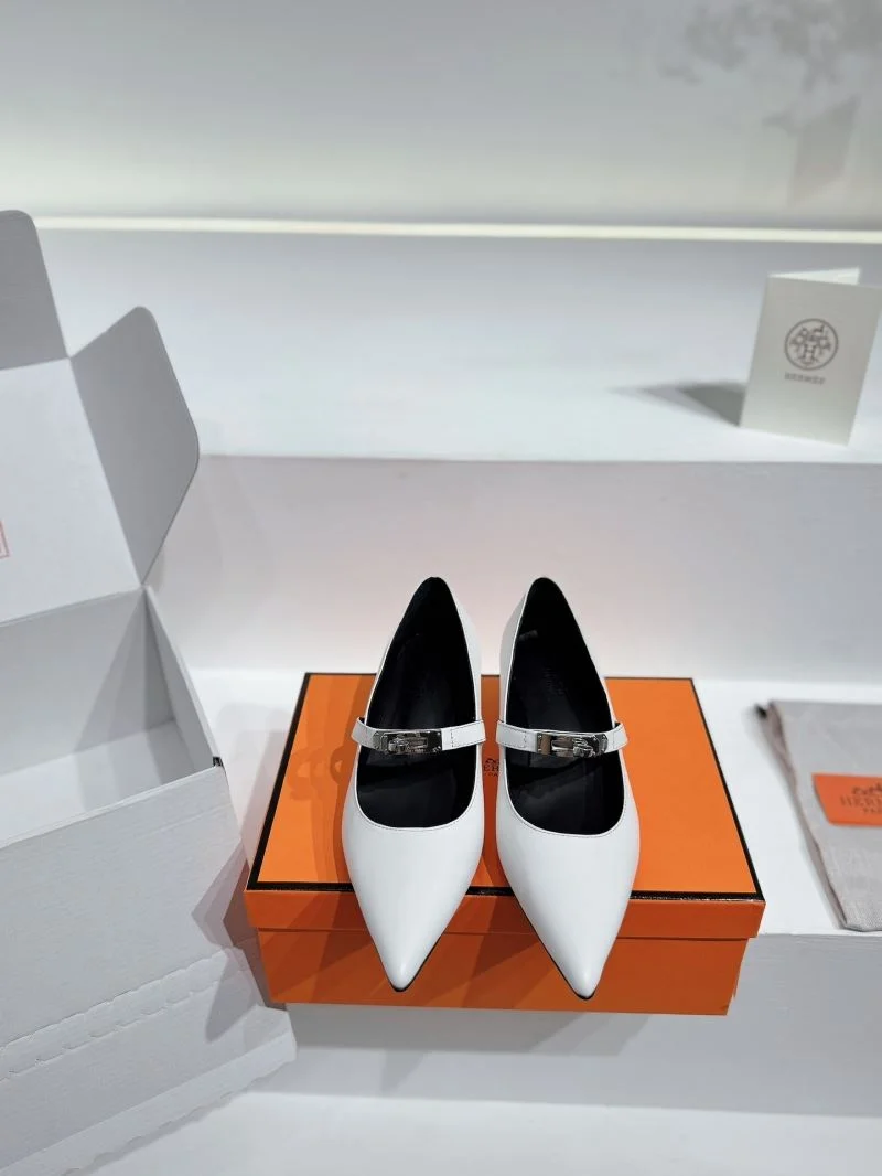 Hermes Low Shoes OdorResistant 26731
