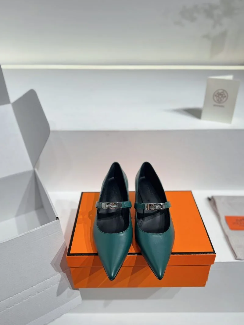 Neat Hermes Low Shoes 26705