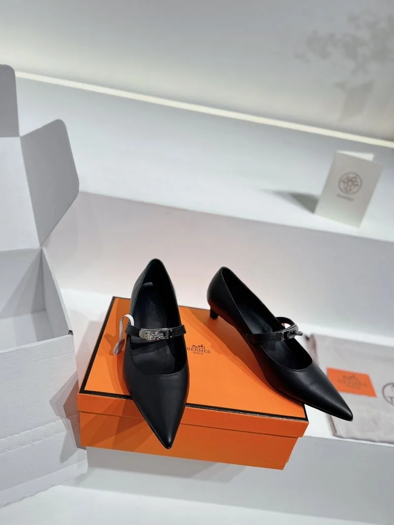Practical Hermes Low Shoes 26712