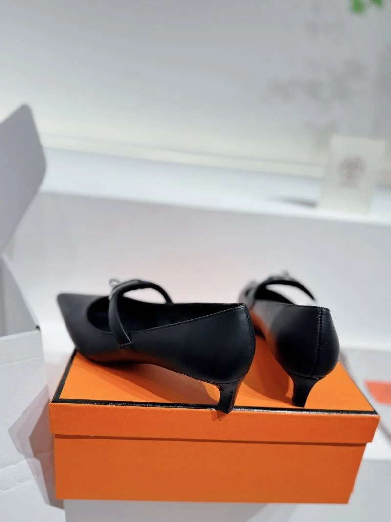 Practical Hermes Low Shoes 26712