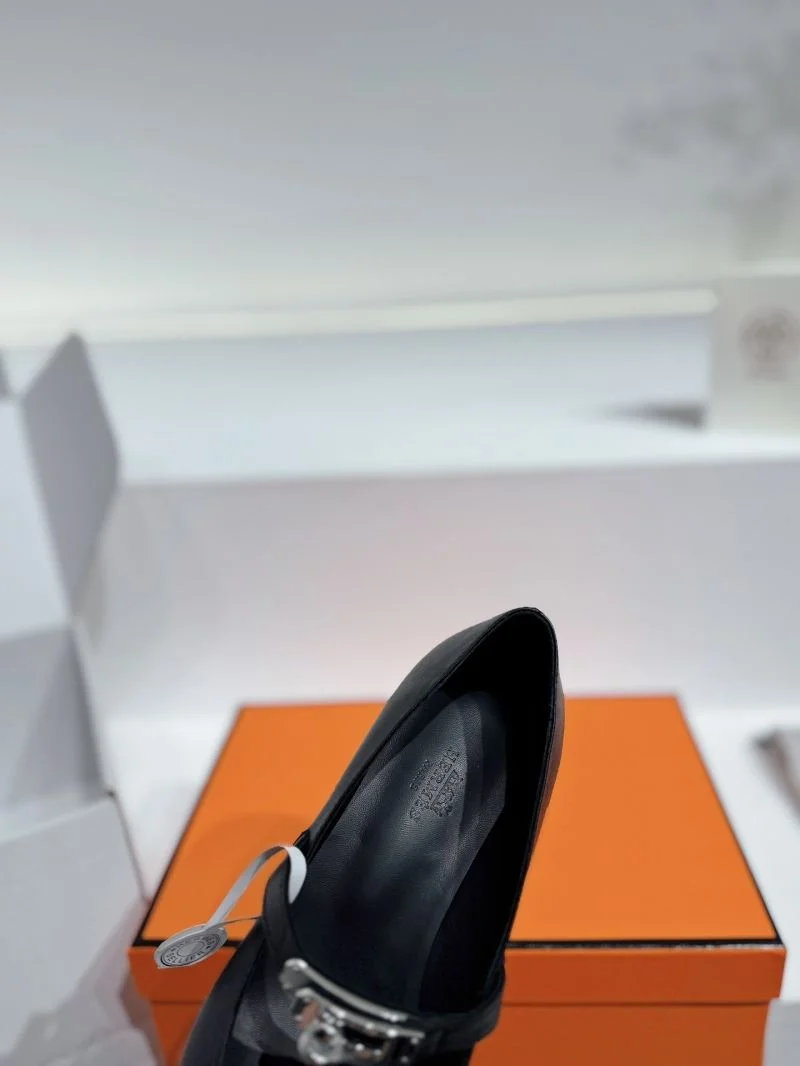 Practical Hermes Low Shoes 26712