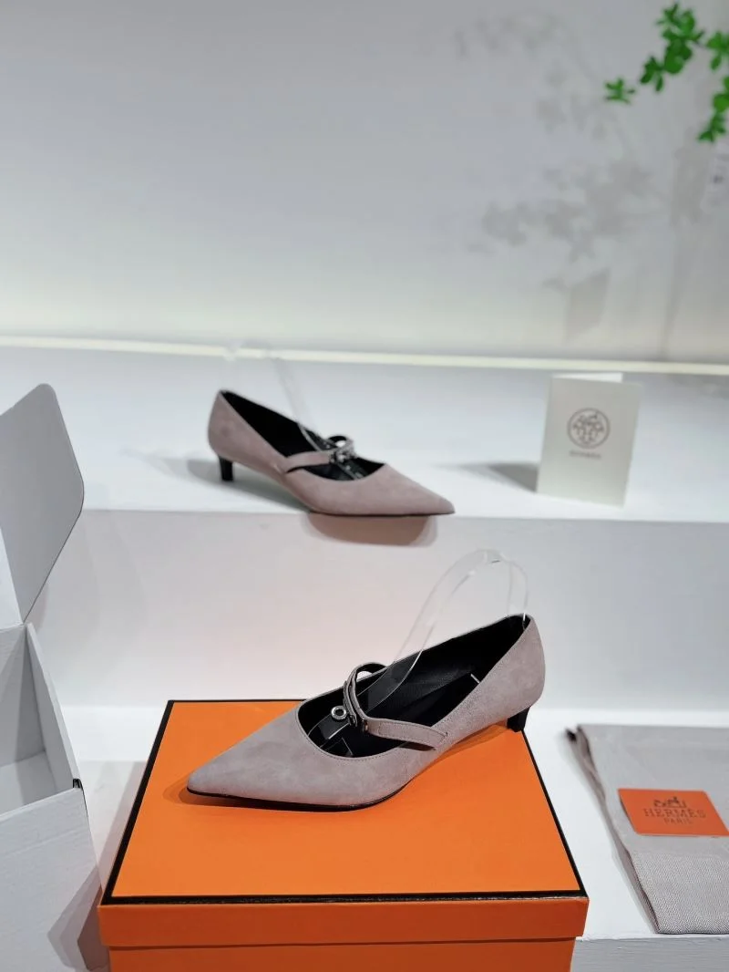 BestValue Hermes Low Shoes 26704