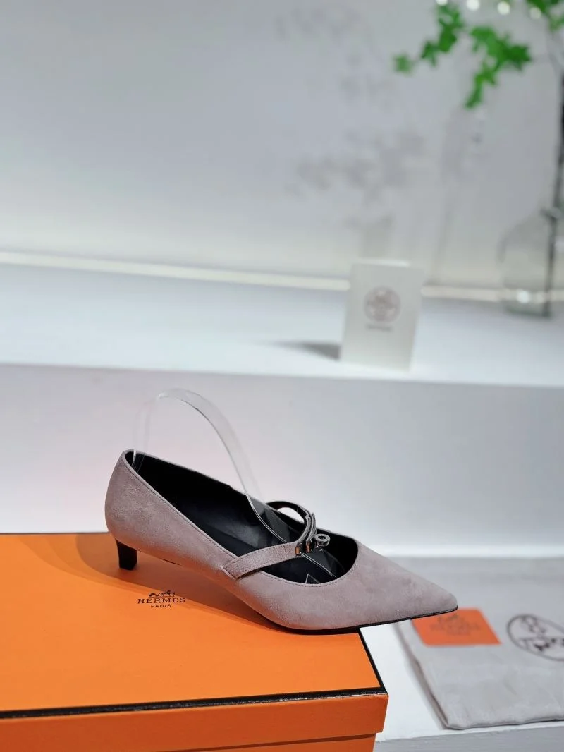 BestValue Hermes Low Shoes 26704