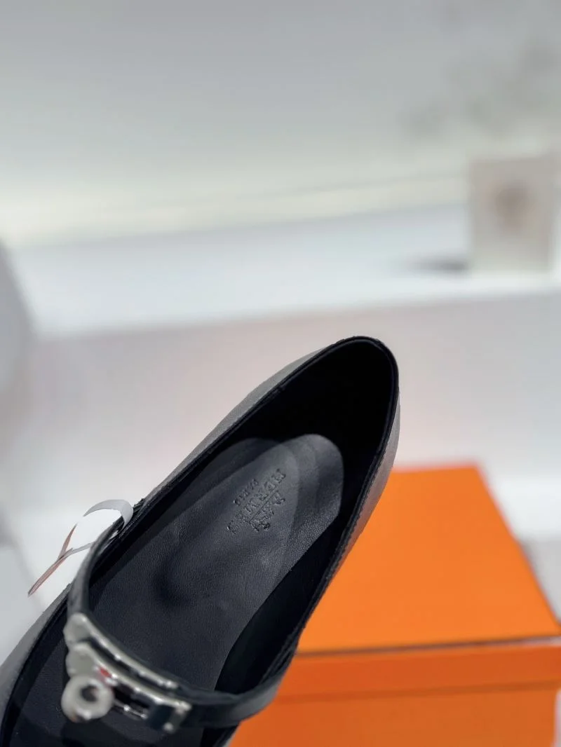 Durable Hermes Low Shoes 26708
