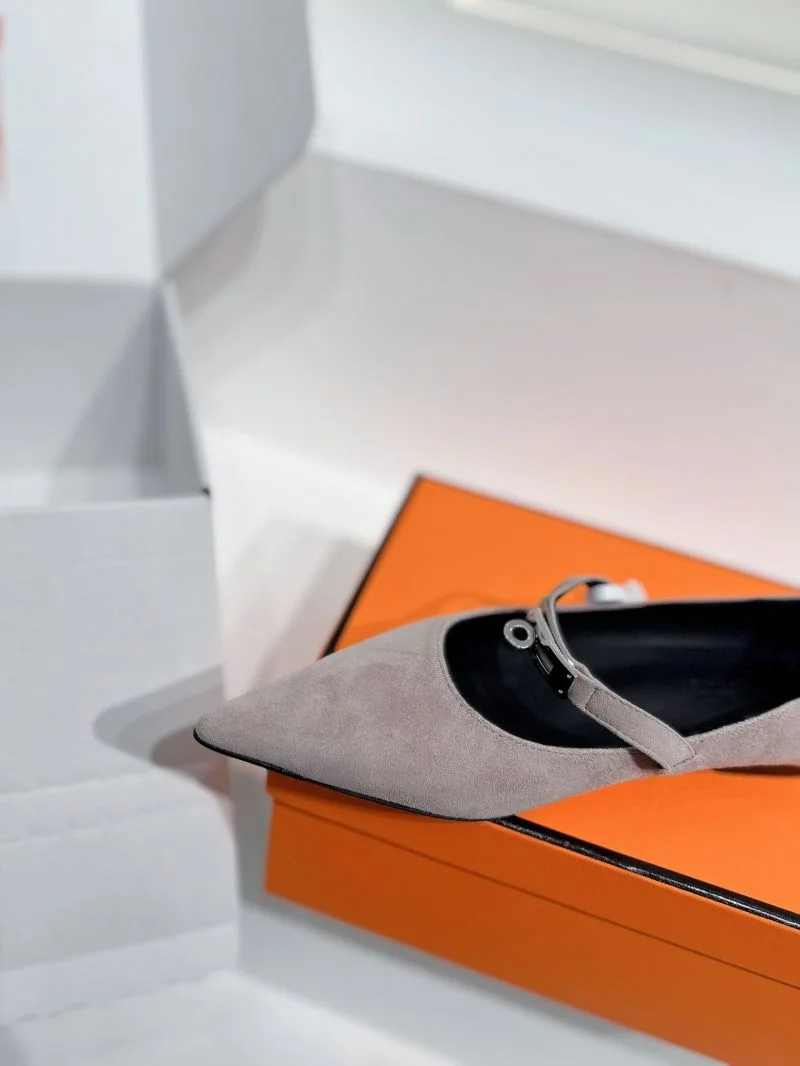 UrbanStyle Hermes Low Shoes 26701