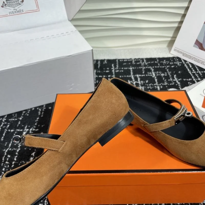 WrinkleFree Hermes Low Shoes 27725