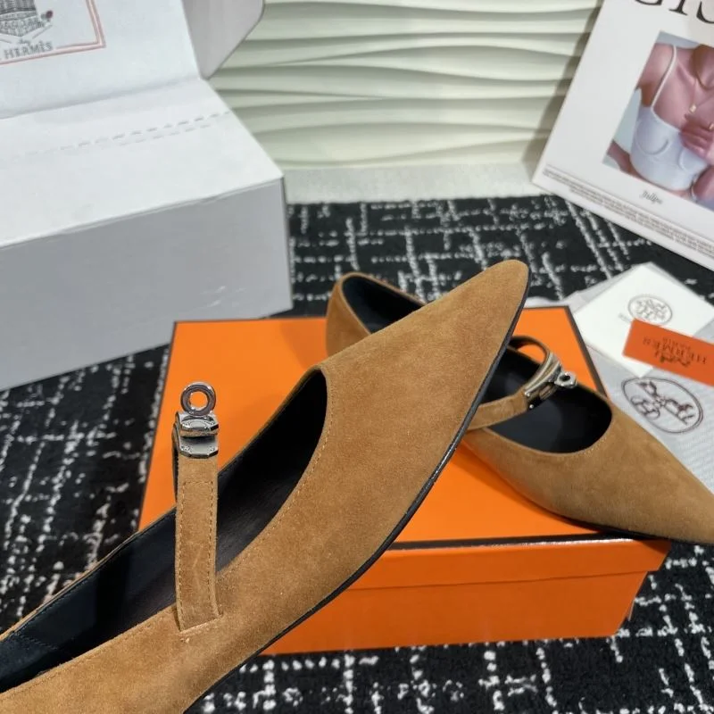 WrinkleFree Hermes Low Shoes 27725