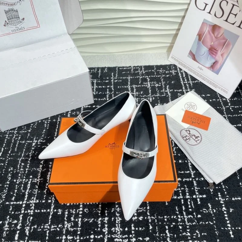 Hermes Low Shoes Chic 27721