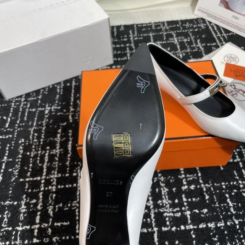 Hermes Low Shoes Chic 27721