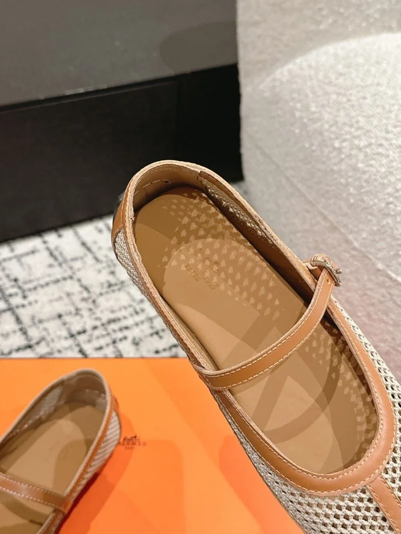 EyeCatching Hermes Low Shoes 27735