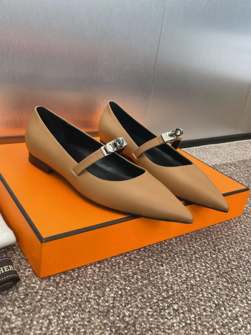 Hermes Low Shoes Seasonal 27683