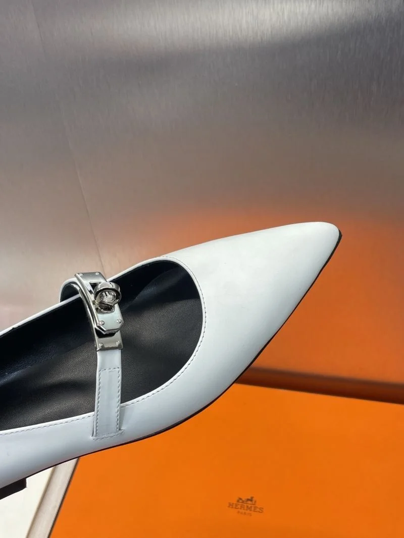 AllSeason Hermes Low Shoes 27691