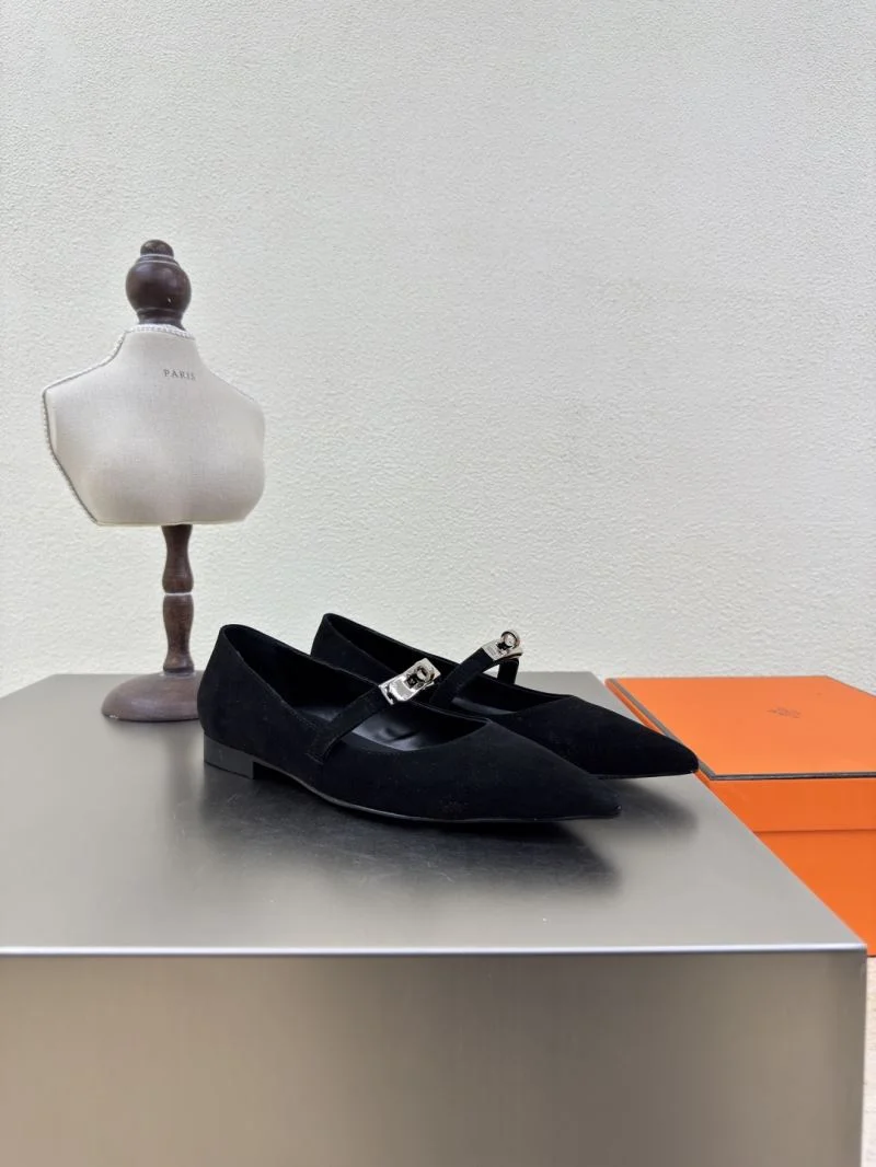Efficient Hermes Low Shoes 27674