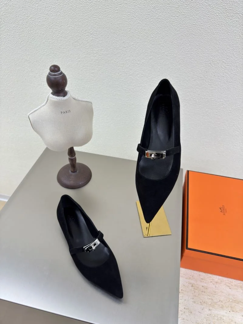 Efficient Hermes Low Shoes 27674