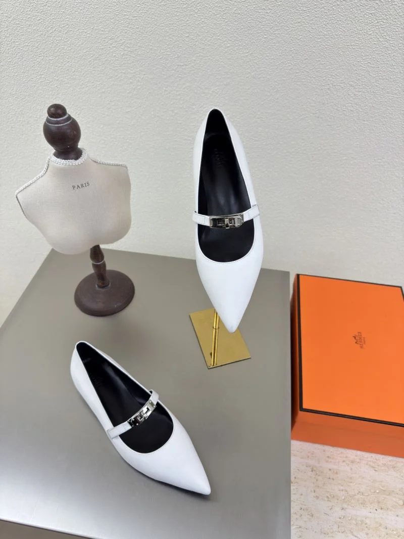 Hermes Low Shoes Vibrant 27668