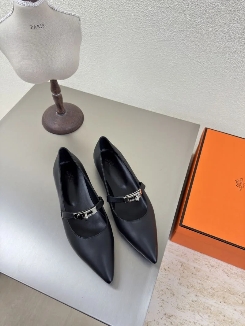 UrbanStyle Hermes Low Shoes 27670