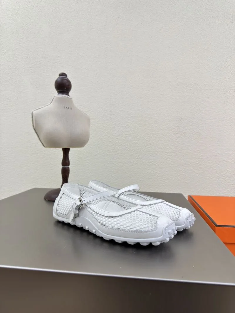 Hermes Low Shoes Stretchable 27665
