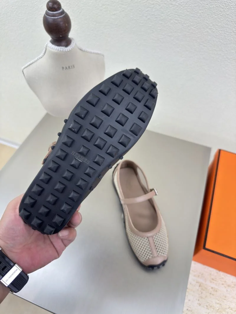 ComfortFit Hermes Low Shoes 27667