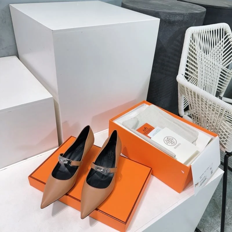 Hermes Low Shoes Stretchable 27659