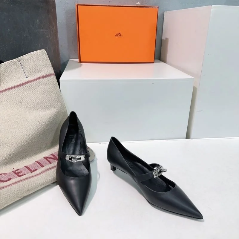 Hermes Low Shoes Unisex 27654