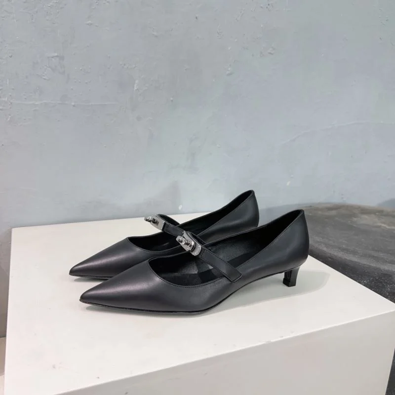 Hermes Low Shoes Unisex 27654