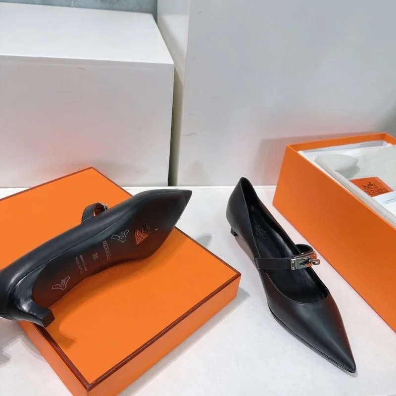 Hermes Low Shoes Unisex 27654