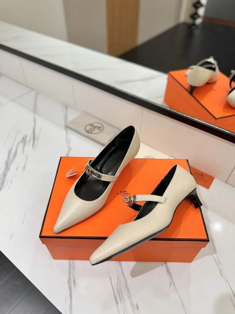 Sophisticated Hermes Low Shoes 27656