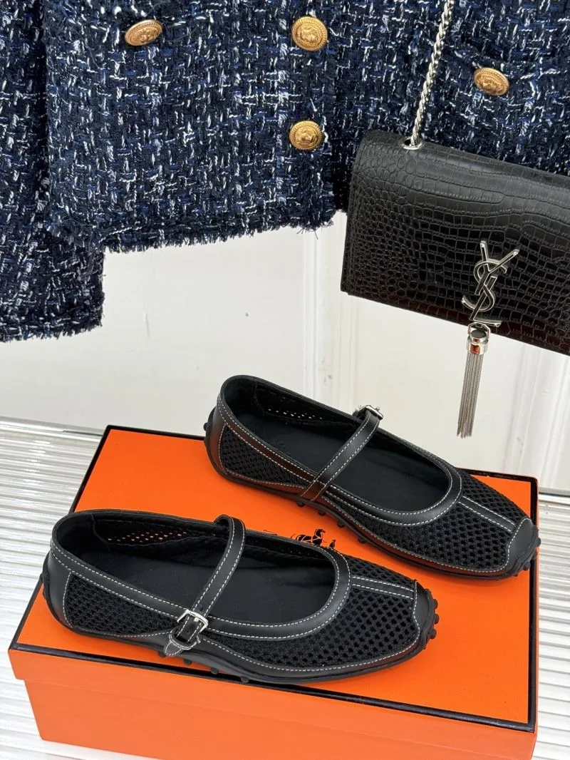Hermes Low Shoes Stylish 27634