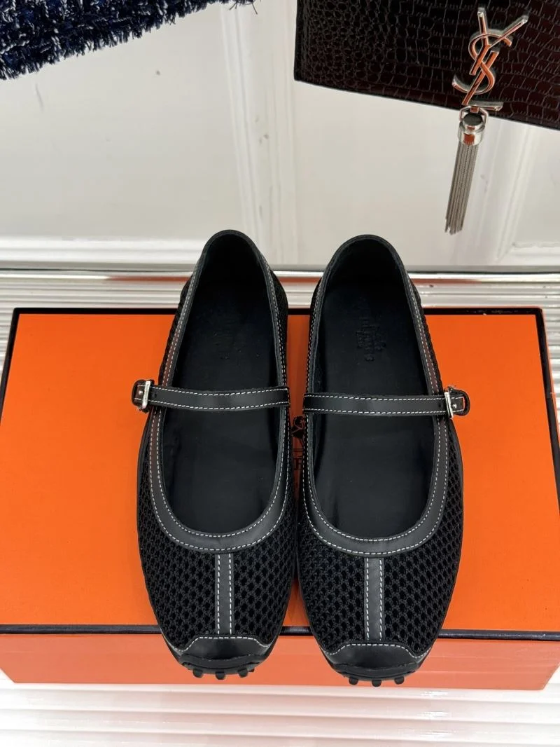 Hermes Low Shoes Stylish 27634