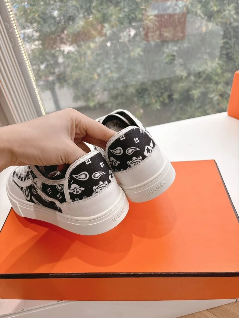 Hermes Low Shoes Breathable 27296