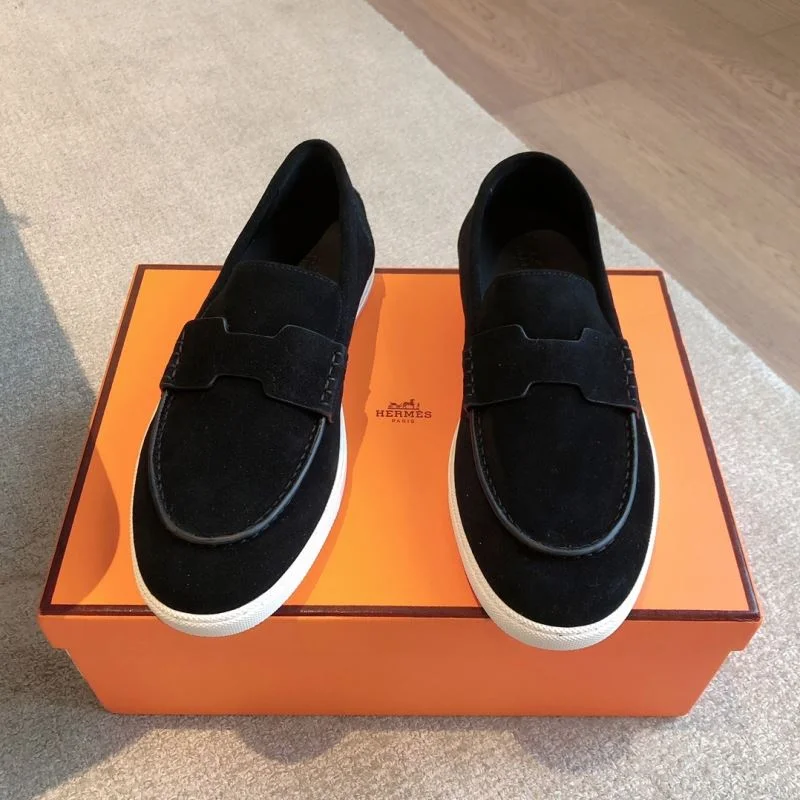 Flexible Hermes Low Shoes 27300