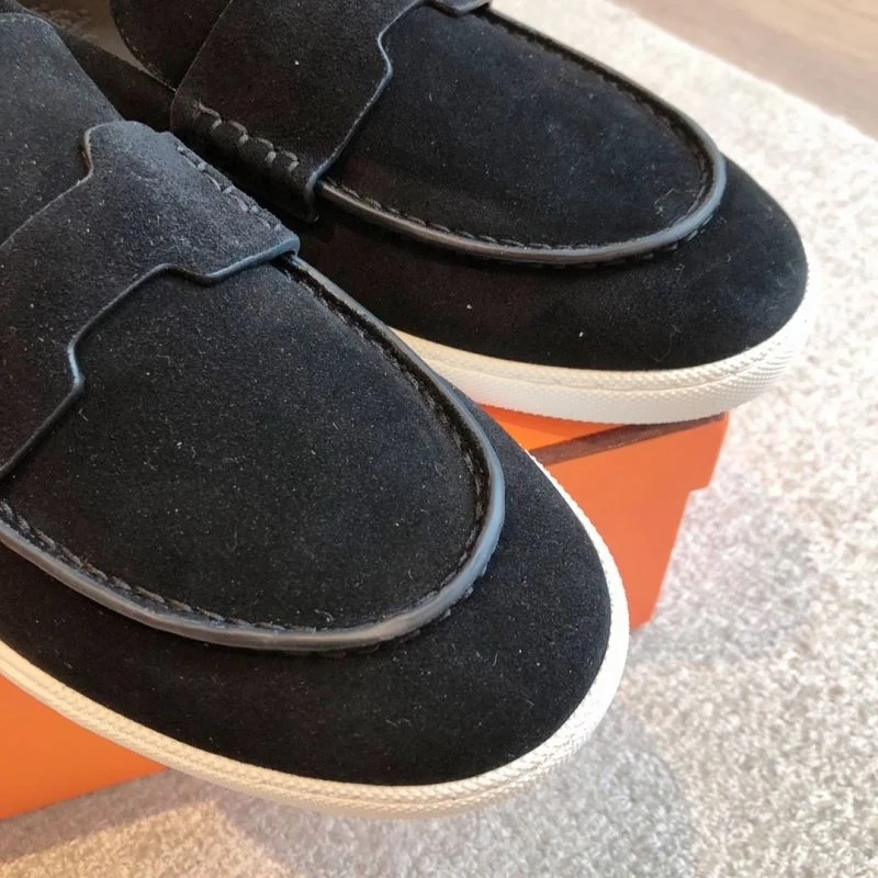 Flexible Hermes Low Shoes 27300