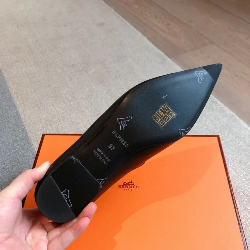 QuickDry Hermes Low Shoes 27176
