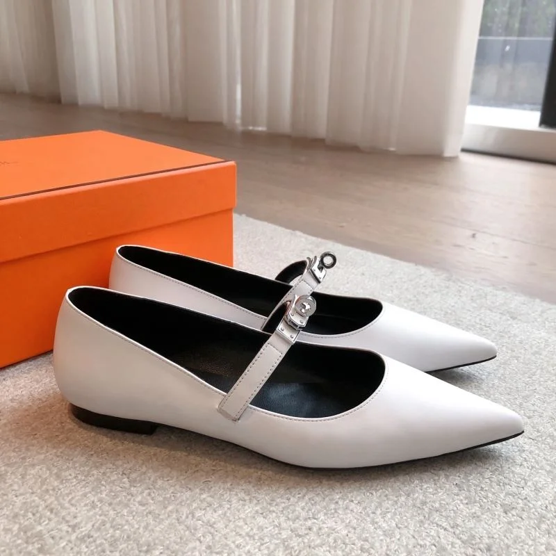 Hermes Low Shoes Bright 27174
