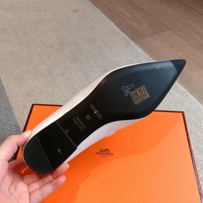 Hermes Low Shoes Bright 27174