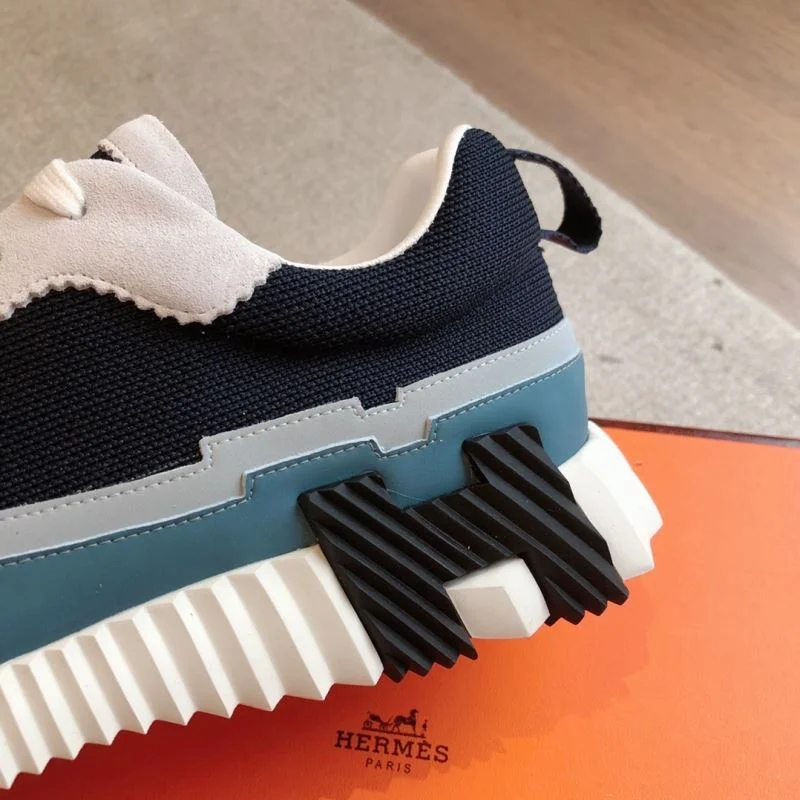 Versatile Hermes Low Shoes 27154