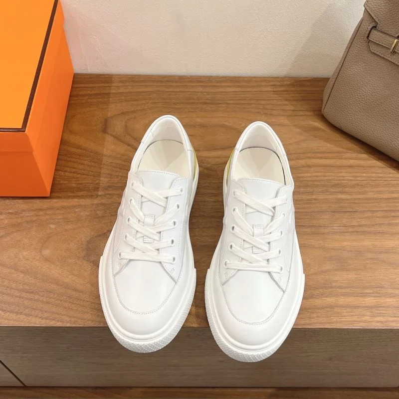 Flexible Hermes Low Shoes 27130