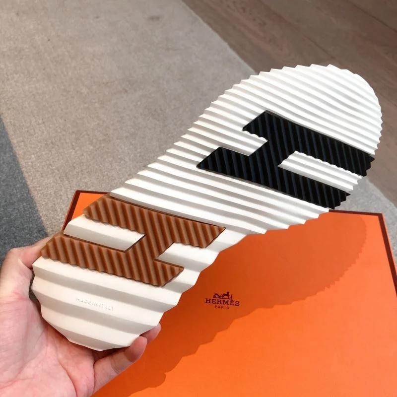 Sleek Hermes Low Shoes 27108