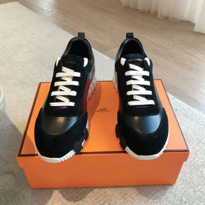 Supportive Hermes Low Shoes 27104
