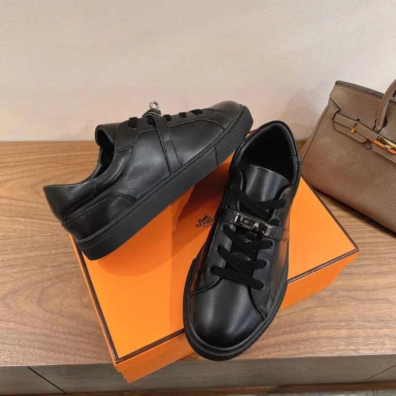 Versatile Hermes Low Shoes 27060