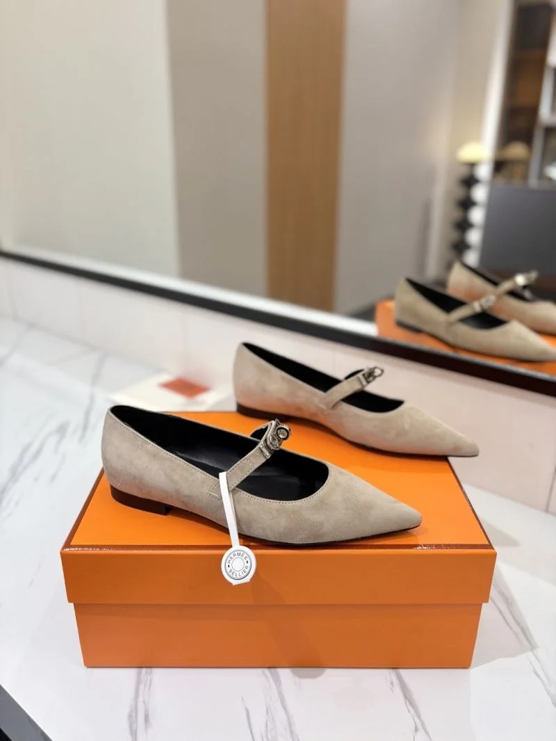 TravelReady Hermes Low Shoes 26999