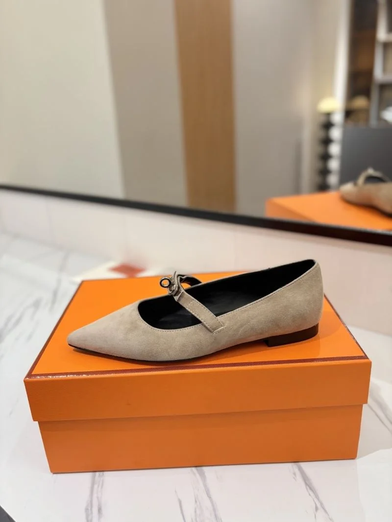 TravelReady Hermes Low Shoes 26999